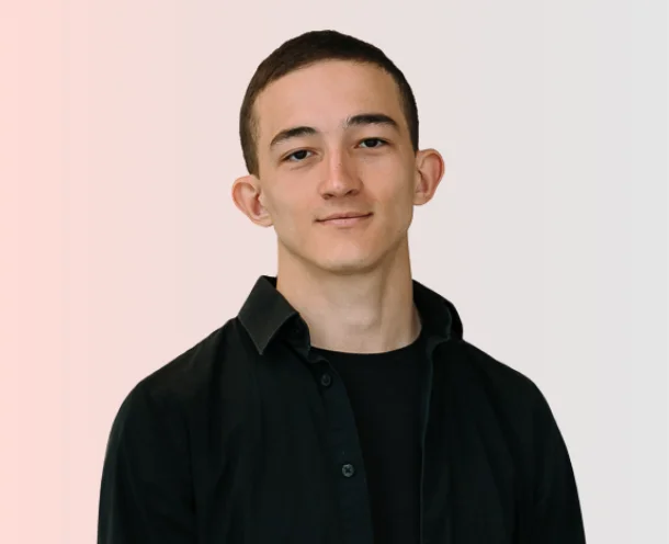 Business portrait of Oskar Ablayev, Hubspot asistant